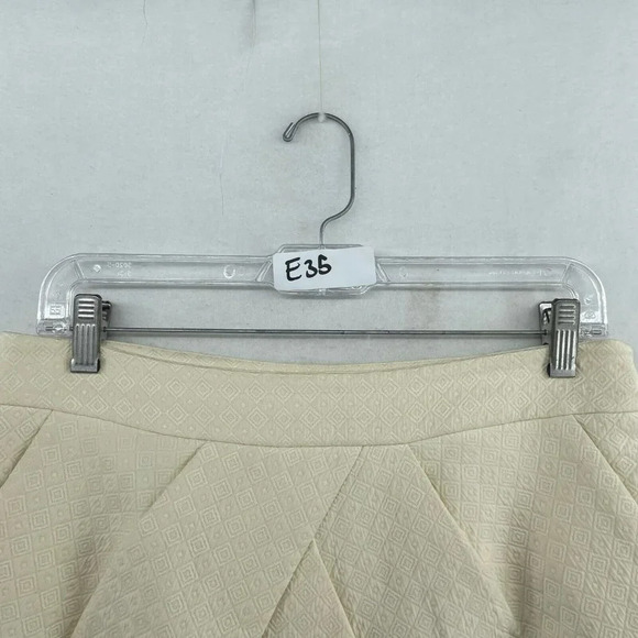 Forever21 Skirt Womens M Ivory Beige Jacquard Diamond Lined Mini Straight Pencil - Picture 9 of 9